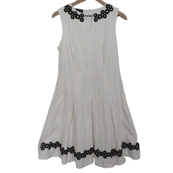 Carlisle Collection Womens Sz 6 White Dress Black Floral Gold Grommets Applique - Picture 1 of 10